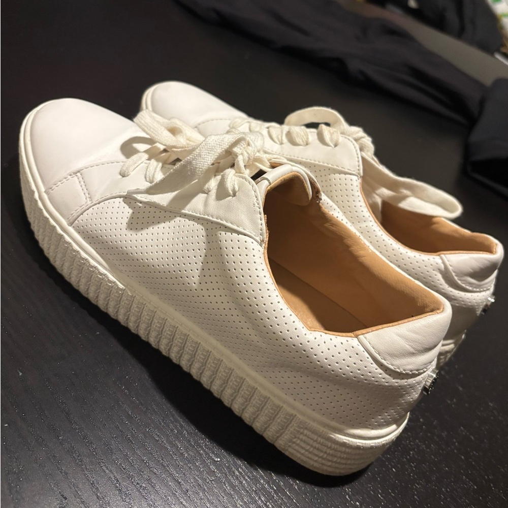 Steve Madden Lace Up Toliver White Sneakers